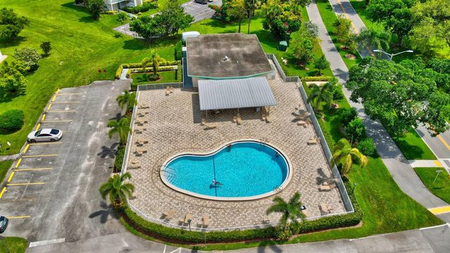 203 Ellesmere D, Deerfield Beach, FL 33442