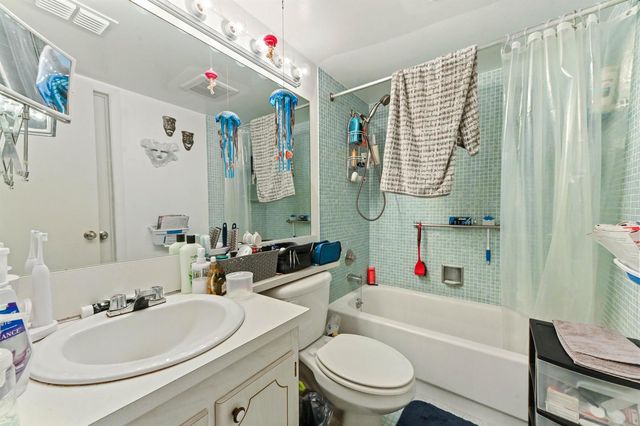 203 Ellesmere D, Deerfield Beach, FL 33442