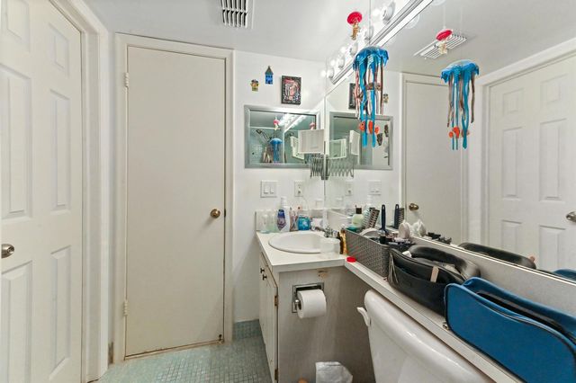 203 Ellesmere D, Deerfield Beach, FL 33442
