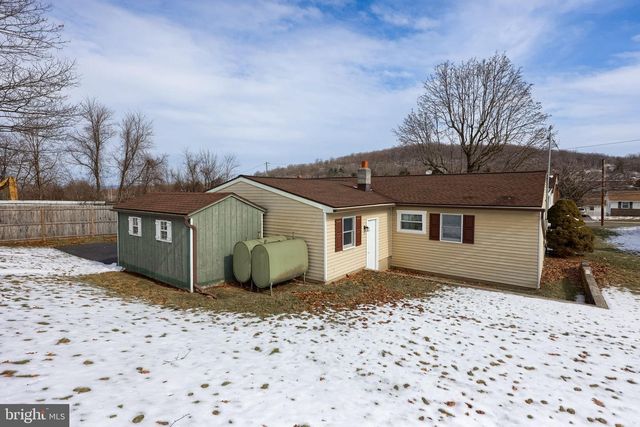 351 E FULTON ST, Ephrata, PA 17522