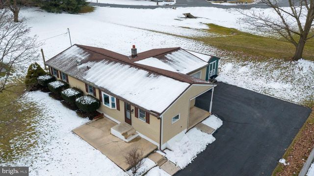 351 E FULTON ST, Ephrata, PA 17522