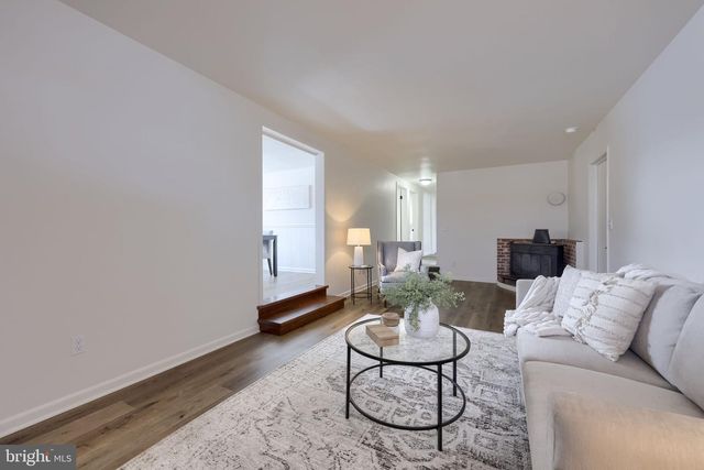 351 E FULTON ST, Ephrata, PA 17522