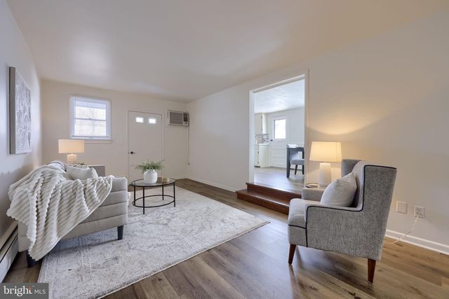 351 E FULTON ST, Ephrata, PA 17522