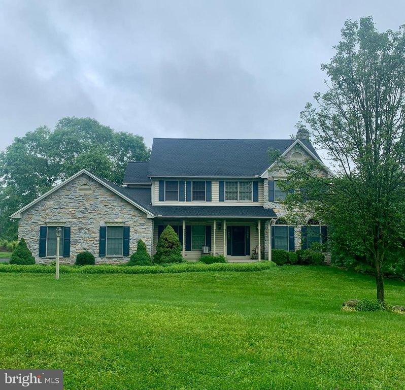 75 AUTUMNWOOD DR, Middletown, PA 17057