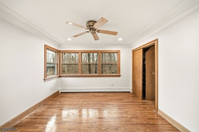 19 Windy Bush Ln, Sparta Twp., NJ 07871