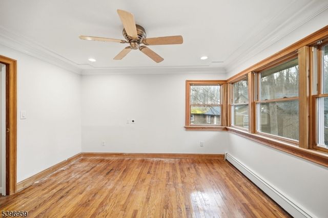 19 Windy Bush Ln, Sparta Twp., NJ 07871