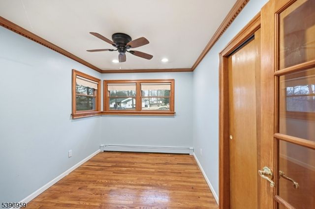 19 Windy Bush Ln, Sparta Twp., NJ 07871