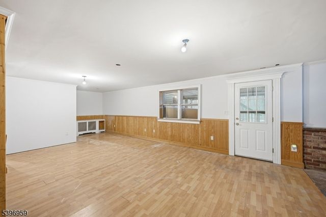 19 Windy Bush Ln, Sparta Twp., NJ 07871