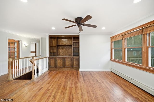 19 Windy Bush Ln, Sparta Twp., NJ 07871