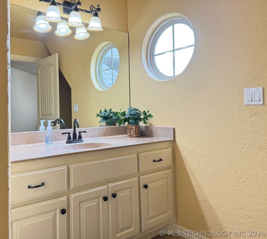 11404 E 132nd Place S, Broken Arrow, OK 74011