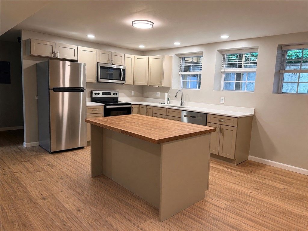 17 Metcalf Avenue 3, North Providence, RI 02911