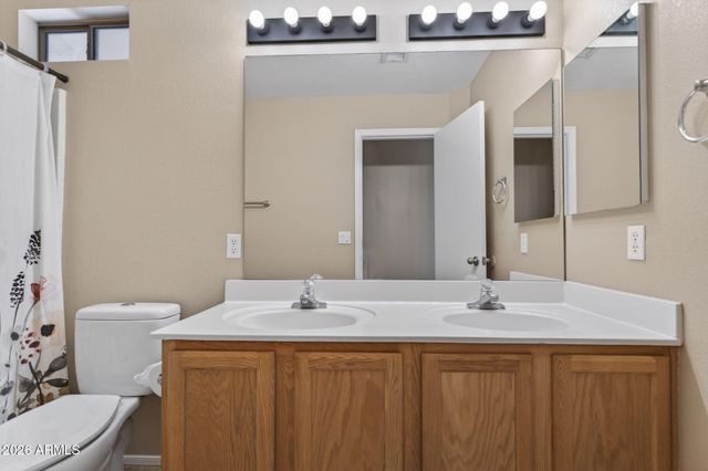 8250 W EUGIE Avenue, Peoria, AZ 85381