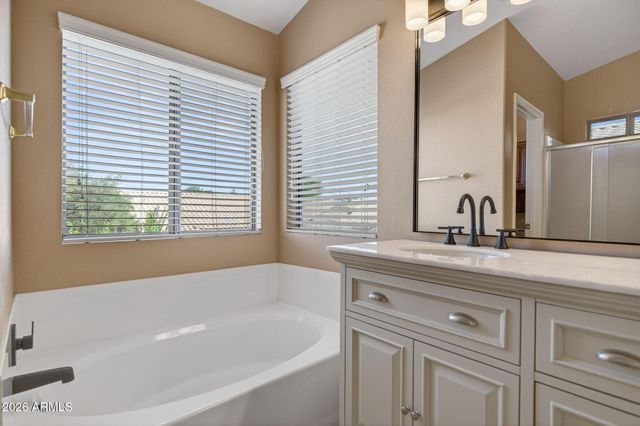 8250 W EUGIE Avenue, Peoria, AZ 85381