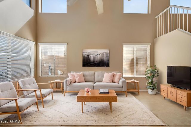 8250 W EUGIE Avenue, Peoria, AZ 85381