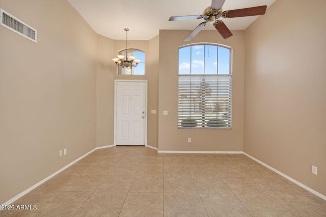 8250 W EUGIE Avenue, Peoria, AZ 85381