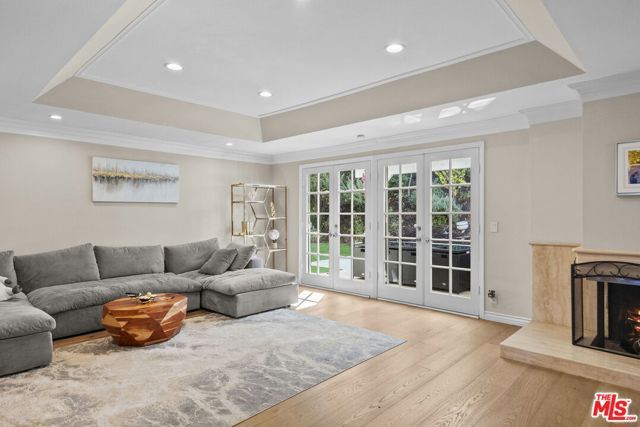 22241 Alizondo Drive, Woodland Hills (los Angeles), CA 91364