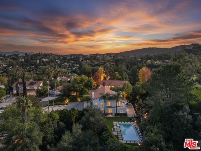 22241 Alizondo Drive, Woodland Hills (los Angeles), CA 91364