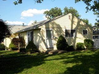 8865 S Ryan Road, Hometown, IL 60456