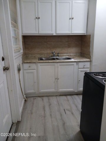 1038 BUNKER HILL Boulevard, Jacksonville, FL 32208