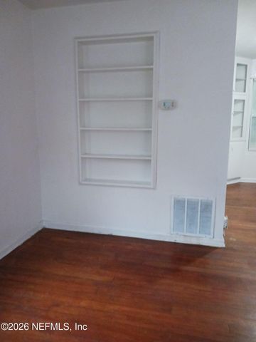 1038 BUNKER HILL Boulevard, Jacksonville, FL 32208