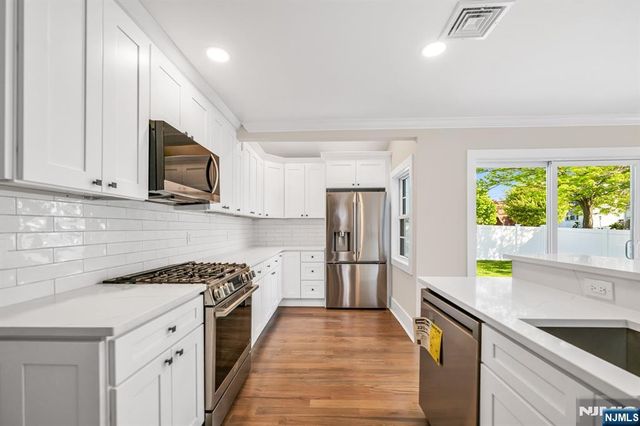 456 Collins Avenue, Hasbrouck Heights, NJ 07604