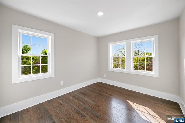 456 Collins Avenue, Hasbrouck Heights, NJ 07604