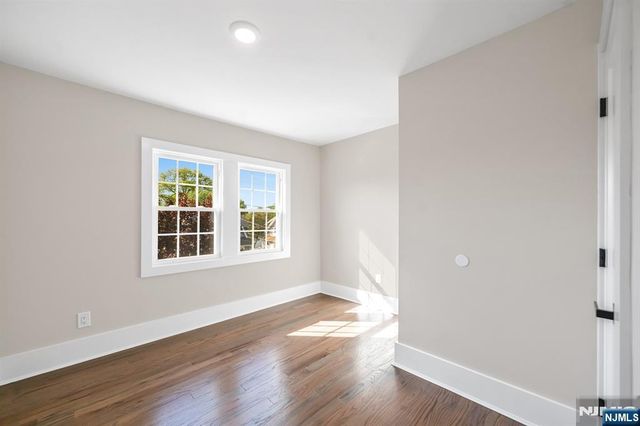 456 Collins Avenue, Hasbrouck Heights, NJ 07604