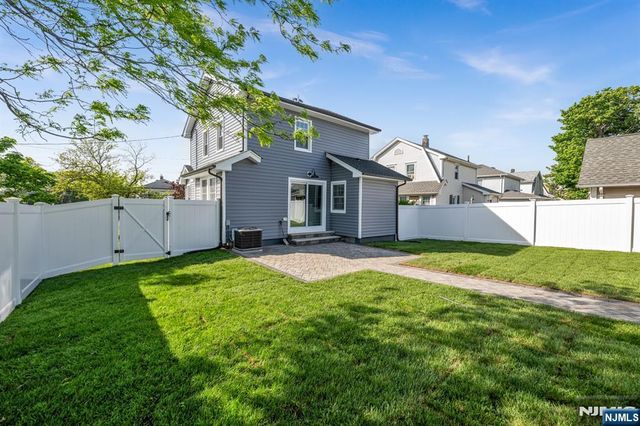 456 Collins Avenue, Hasbrouck Heights, NJ 07604