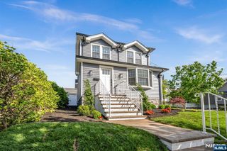 456 Collins Avenue, Hasbrouck Heights, NJ 07604