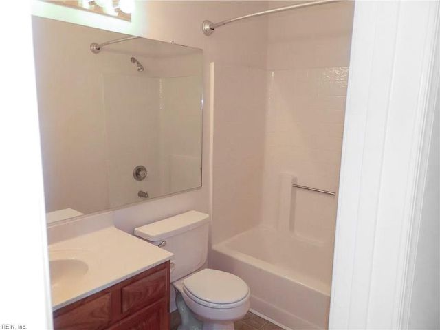 750 Sendero CT, Chesapeake, VA 23322