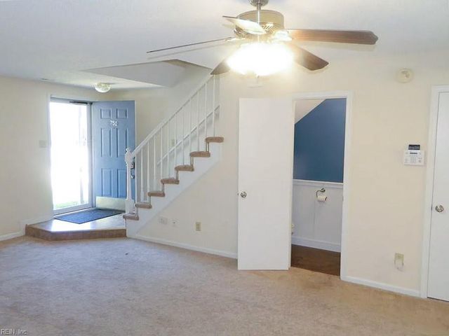 750 Sendero CT, Chesapeake, VA 23322