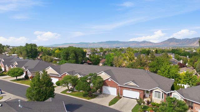 9487 S PEACEFUL VIEW WAY, South Jordan, UT 84095