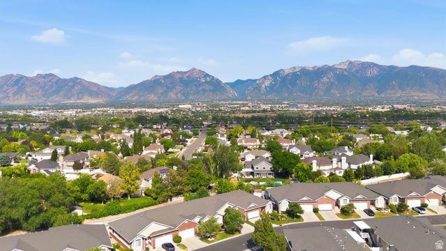 9487 S PEACEFUL VIEW WAY, South Jordan, UT 84095
