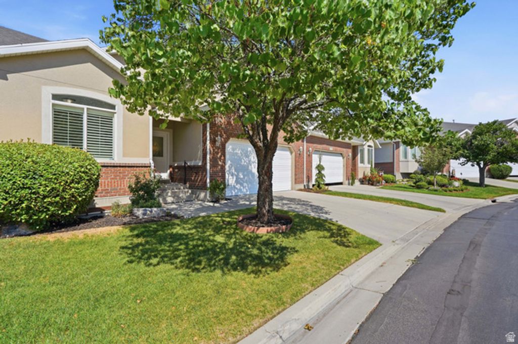 9487 S PEACEFUL VIEW WAY, South Jordan, UT 84095