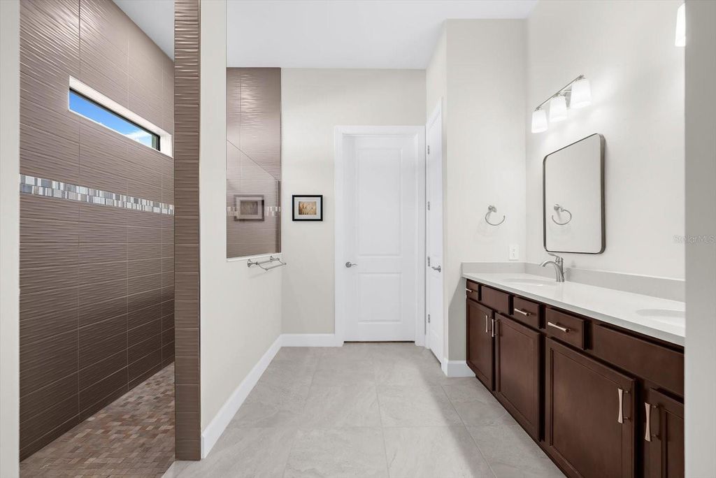 Image 28 of property listing at 7140 WOODVILLE COVE, Bradenton, FL 34202