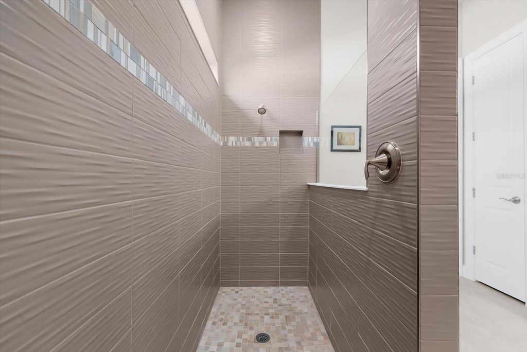 Image 29 of property listing at 7140 WOODVILLE COVE, Bradenton, FL 34202