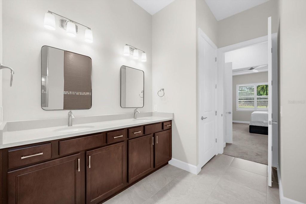 Image 32 of property listing at 7140 WOODVILLE COVE, Bradenton, FL 34202