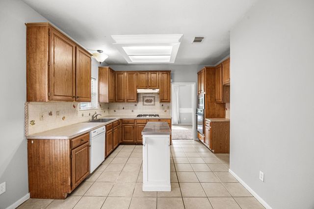 7910 Millers Way, Houston, TX 77095