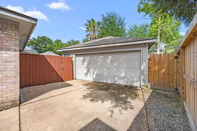 7910 Millers Way, Houston, TX 77095