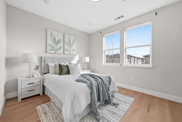 875 Cotati Terrace 4, Sunnyvale, CA 94085