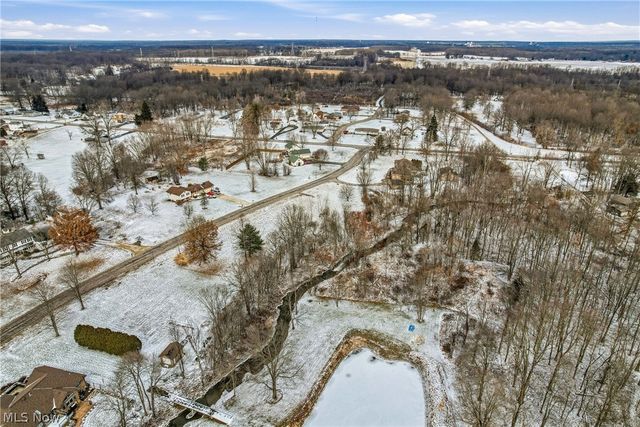 Brookhollow Drive, Warren, OH 44481