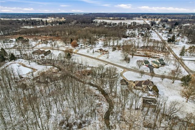 Brookhollow Drive, Warren, OH 44481