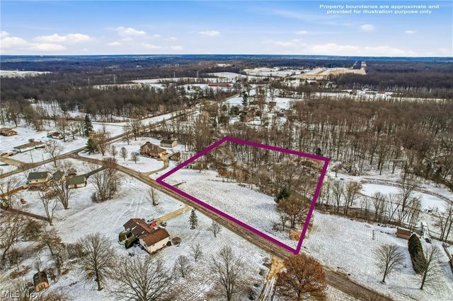 Brookhollow Drive, Warren, OH 44481