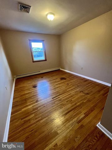 25 BIRCHWAY DR, Chambersburg, PA 17202