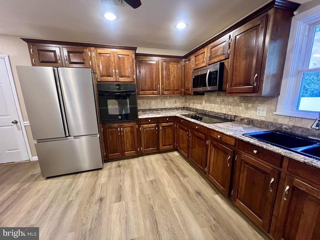 25 BIRCHWAY DR, Chambersburg, PA 17202