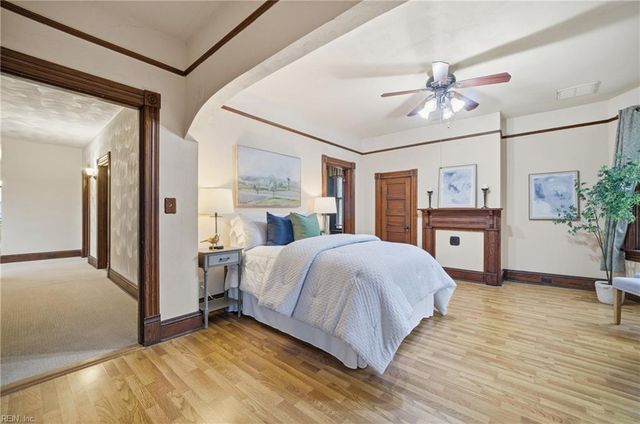 2011 Willow Wood DR, Norfolk, VA 23509