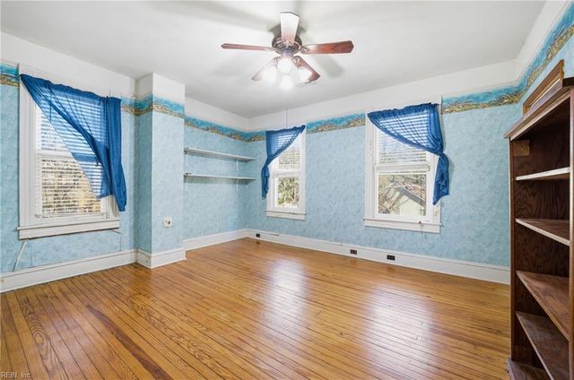 2011 Willow Wood DR, Norfolk, VA 23509