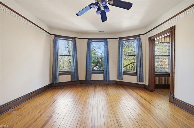 2011 Willow Wood DR, Norfolk, VA 23509