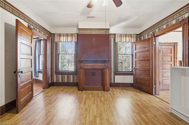 2011 Willow Wood DR, Norfolk, VA 23509