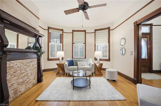 2011 Willow Wood DR, Norfolk, VA 23509